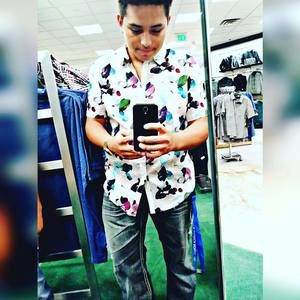 Meet your Posher, Daniel